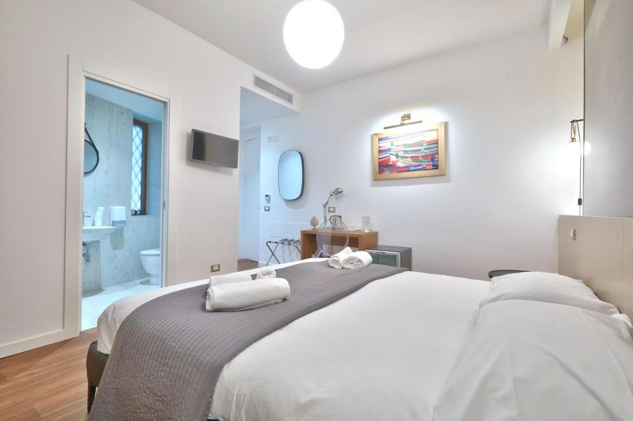 Belmoro - La Dimora Del Capo Bed & Breakfast ปาแลร์โม ภายนอก รูปภาพ