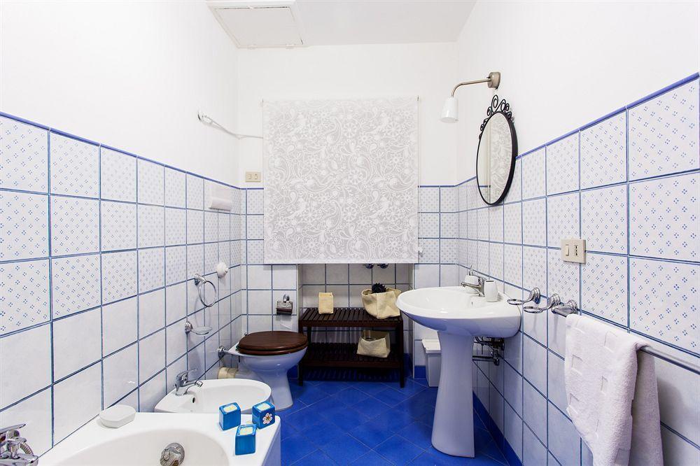 Belmoro - La Dimora Del Capo Bed & Breakfast ปาแลร์โม ภายนอก รูปภาพ